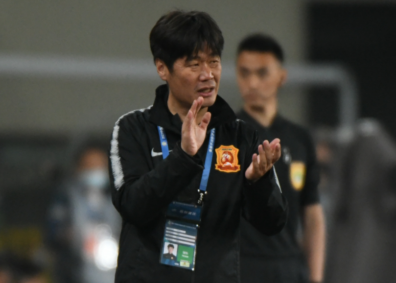  门兴核心伤退赛季报销  
